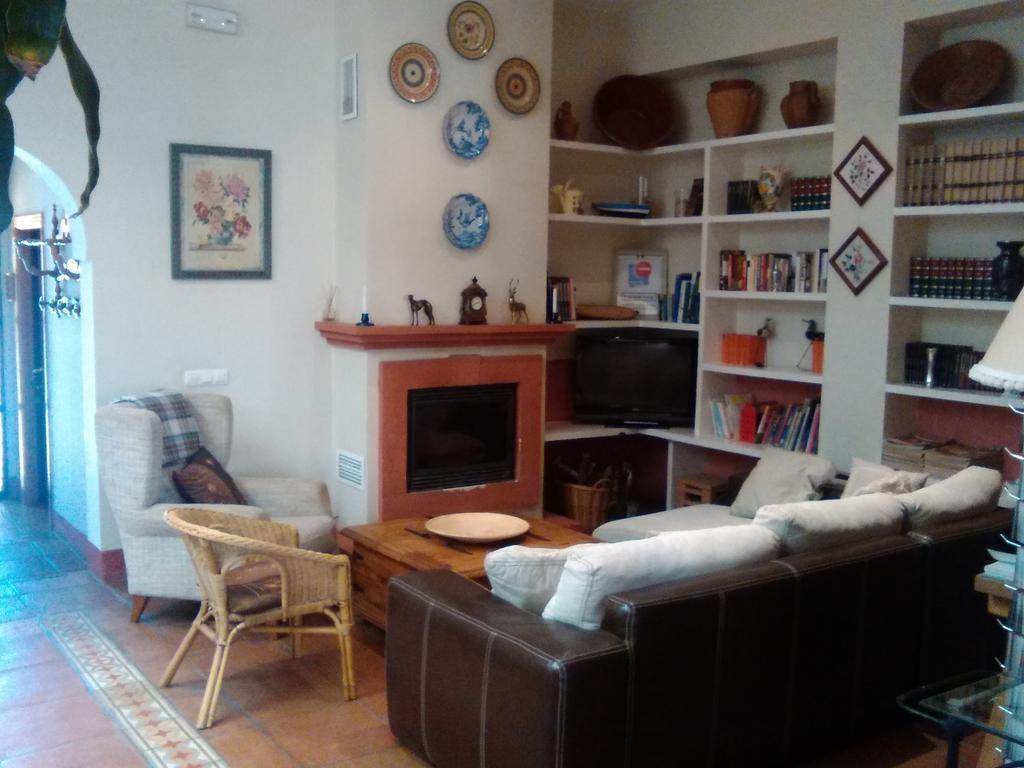 Casa Rural Valdevilano La Roca de la Sierra Extérieur photo